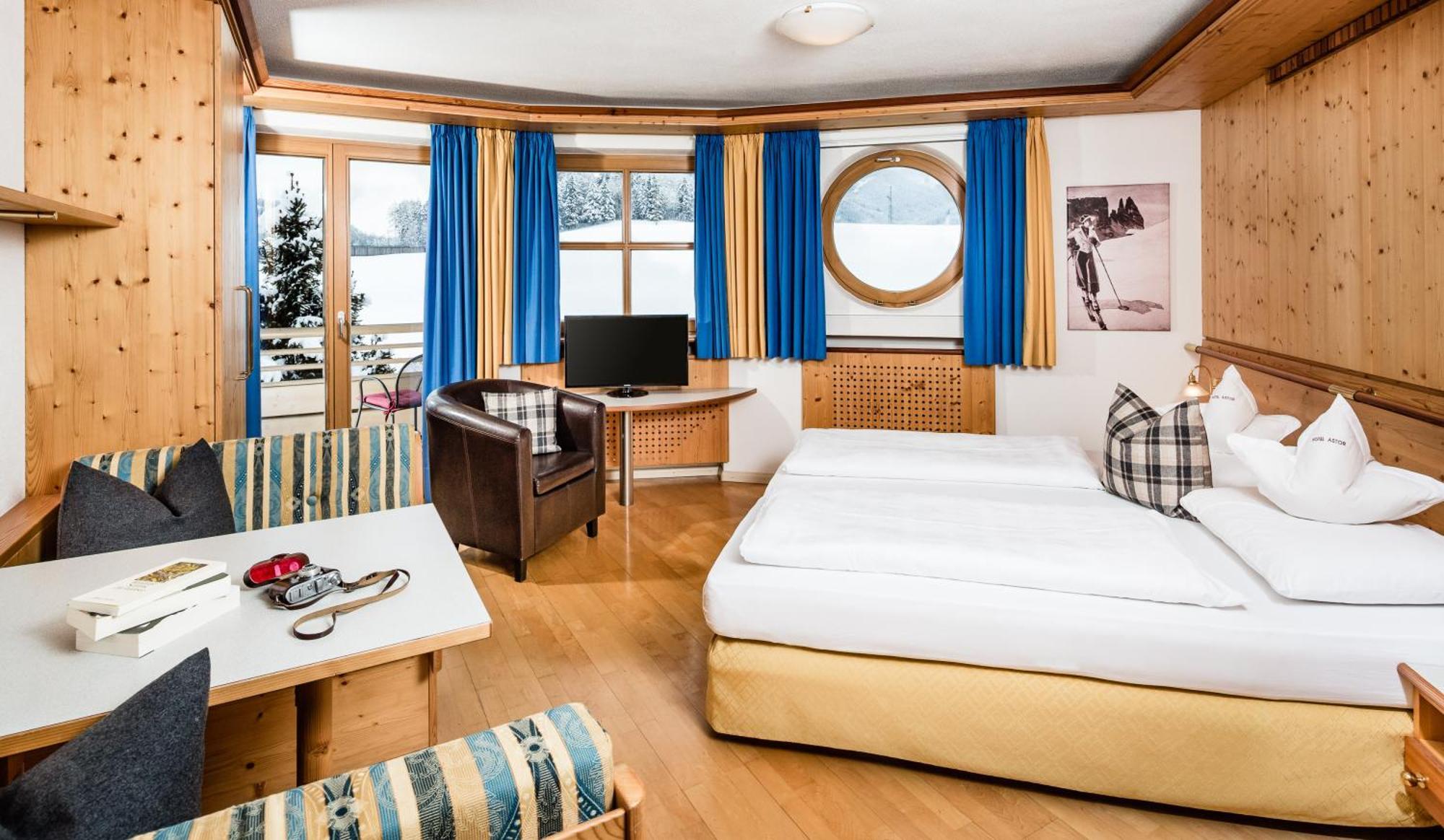 Astor Hotel 3*